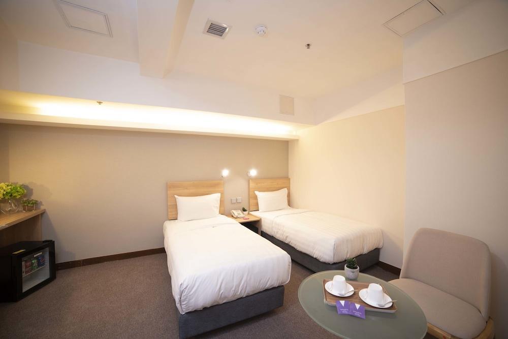 Minimal Hotel Avenue Kowloon  Exterior photo